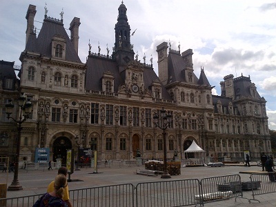 The Hotel de Ville and the Place de Greve